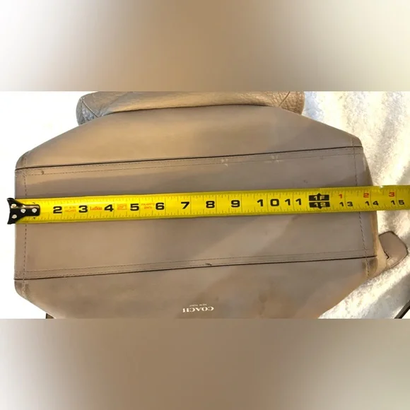 Authentic Large Coach Taupe Satchel - Picture 16 of 16